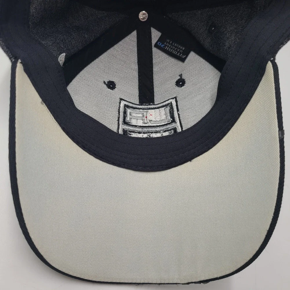 Youth Los Angeles Kings Hat Fitted One Size Reebok Gray Black NHL Hockey Logo